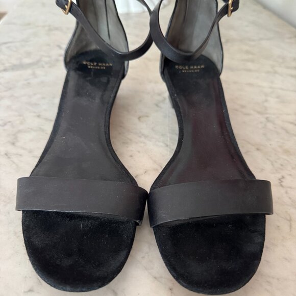 Cole Haan Women's flats - Picture 4 of 5